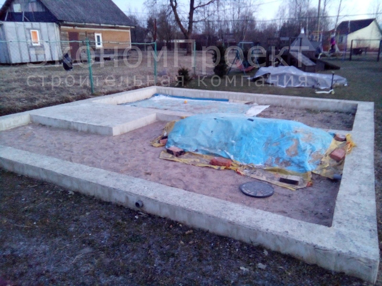 Фото загородного фундамента