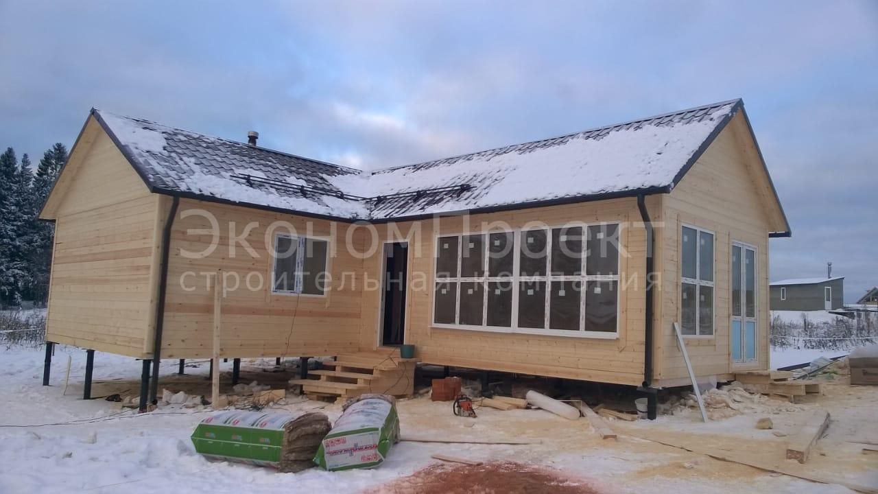 Угловая баня из бруса